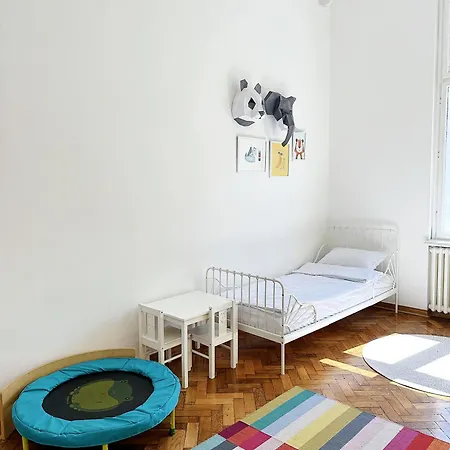 Unique Family By Fortress - Cozy & Spacious - Free Parking