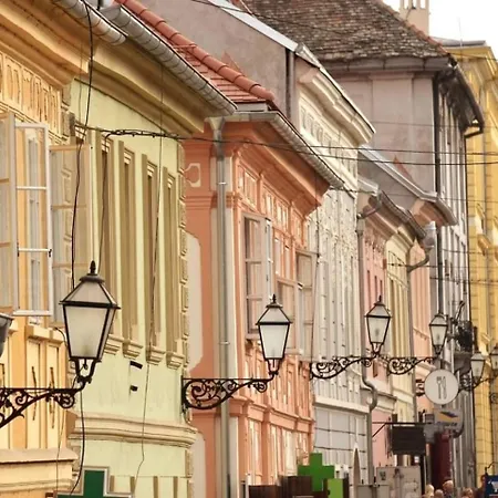 Unique Family By Fortress - Cozy & Spacious - Free Parking 诺威萨