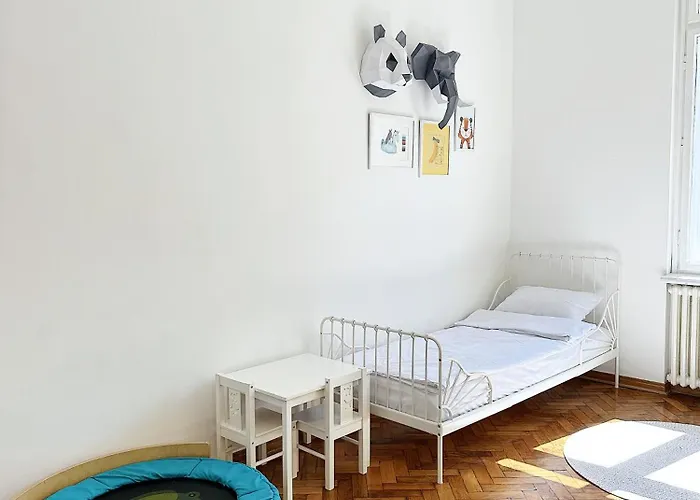 Unique Family By Fortress - Cozy & Spacious - Free Parking