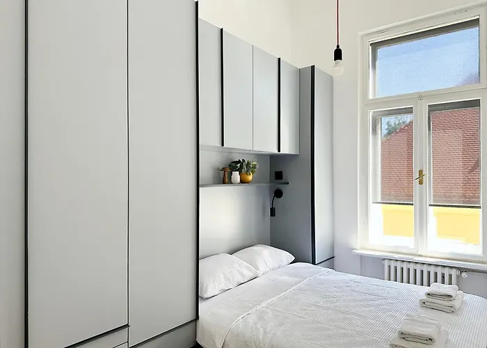 Unique Family By Fortress - Cozy & Spacious - Free Parking דירה נובי סאד