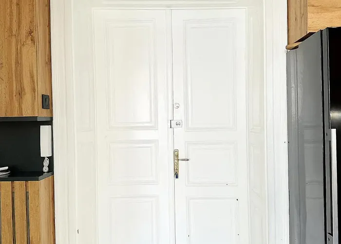 דירה Unique Family By Fortress - Cozy & Spacious - Free Parking *