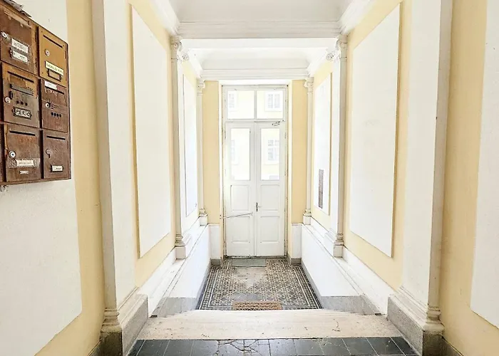 דירה Unique Family By Fortress - Cozy & Spacious - Free Parking *