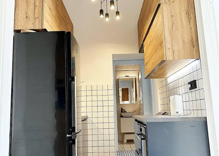 Unique Family By Fortress - Cozy & Spacious - Free Parking דירה נובי סאד